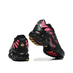 Air Max Plus TN Black Hyper Pink