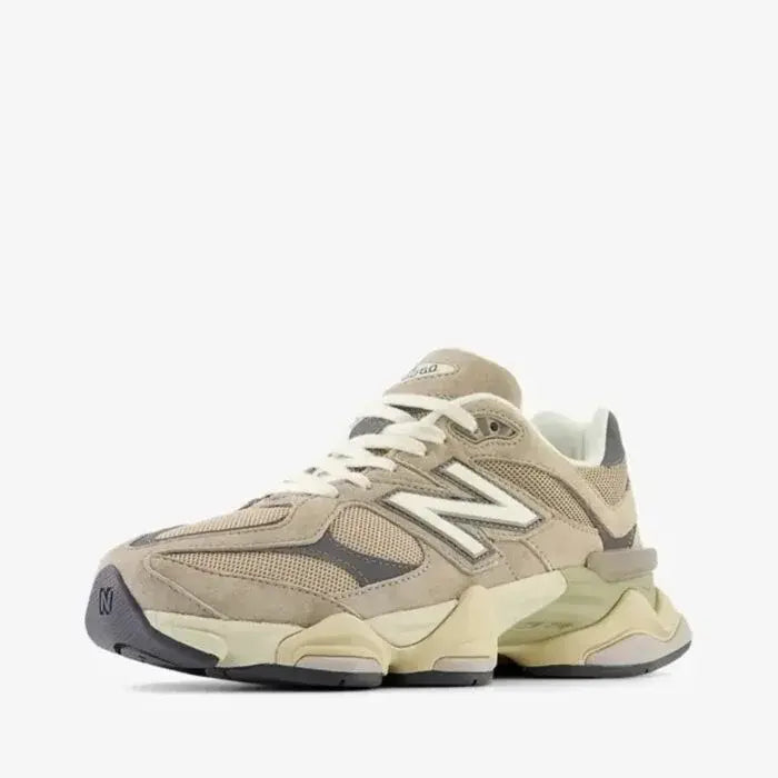 New Balance 9060 Driftwood Castlerock