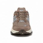 New Balance 9060 Taupe - Front view