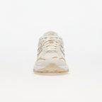 New Balance 9060 Cream - Front view
